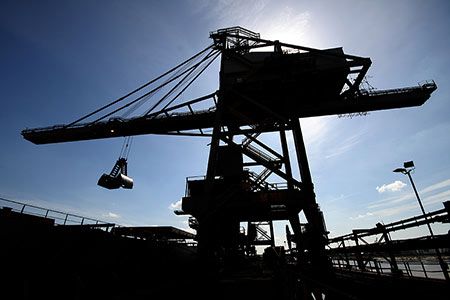 Diana Shipping enters time charter contract for m/v Coronis